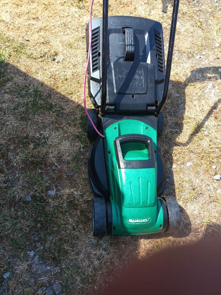 Qualcast Electric Lawn Mower – Good Condition