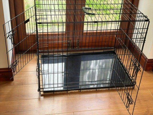 Dog Crate - Medium (75 x 53 x 60 cm)