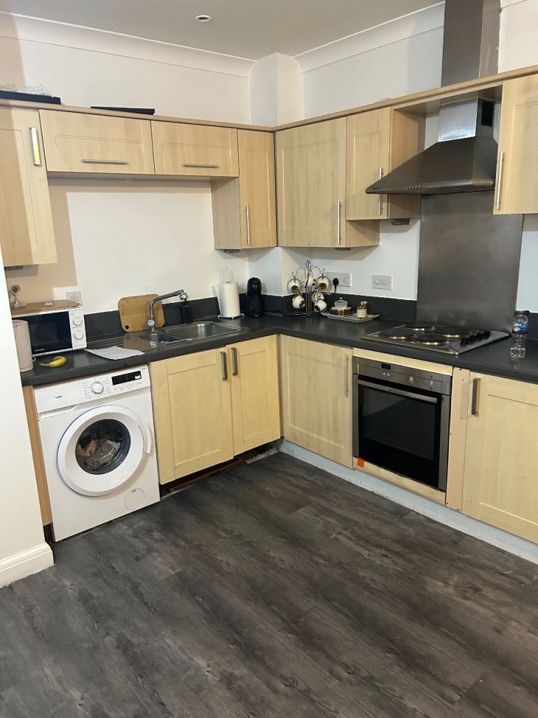 2 bedroom flat to let