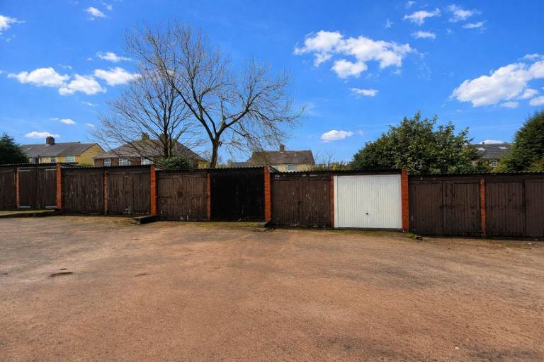Garage to Let Stoke/Newcastle-under-Lyme 