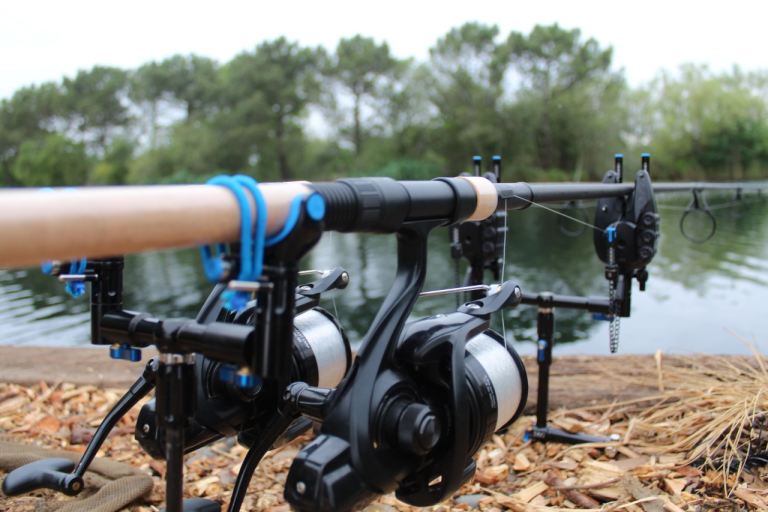 Nash scope rods Daiwa crosscast reels