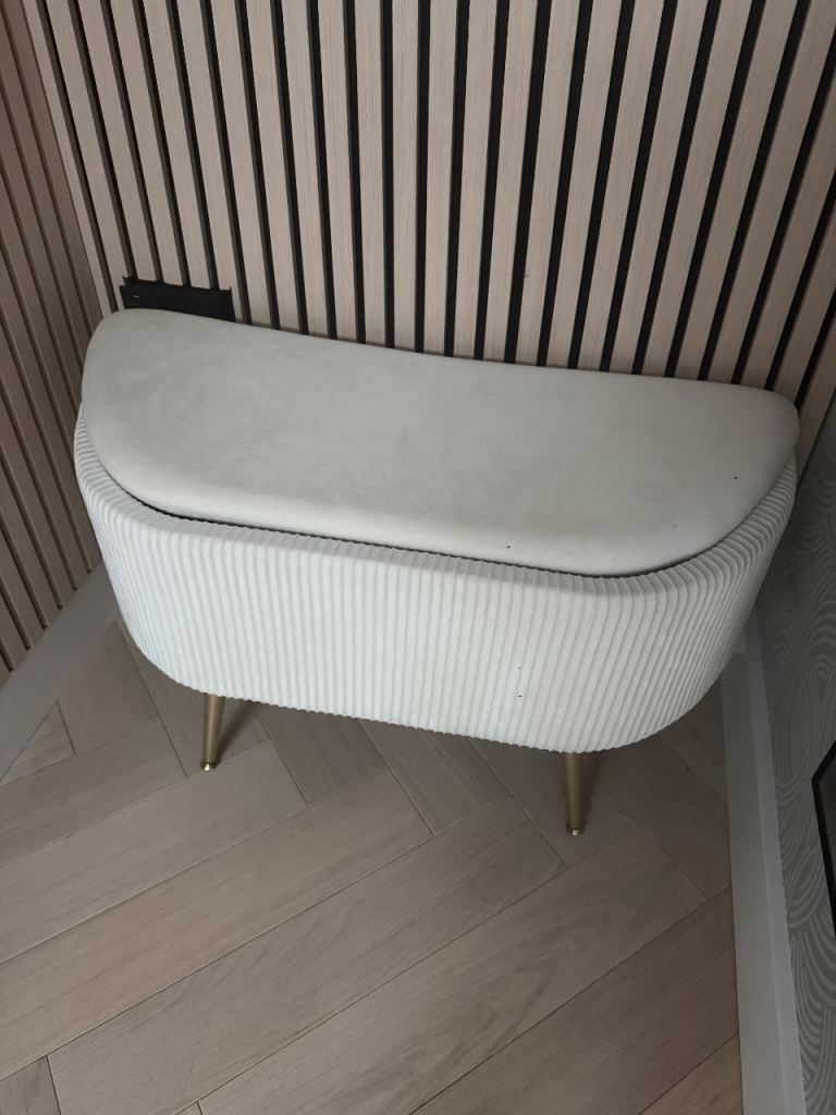 FREE: 86cm Velvet Storage Bench / Ottoman (Fairmont Park) - DIY / Upcycle Project
