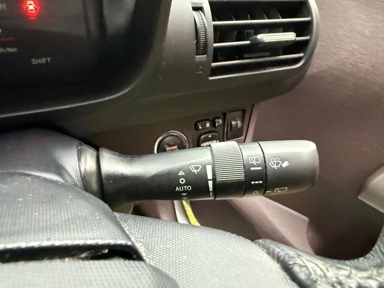 2009 Toyota IQ 1.0 VVT-i 2 Euro 4 3dr HATCHBACK Petrol Manual