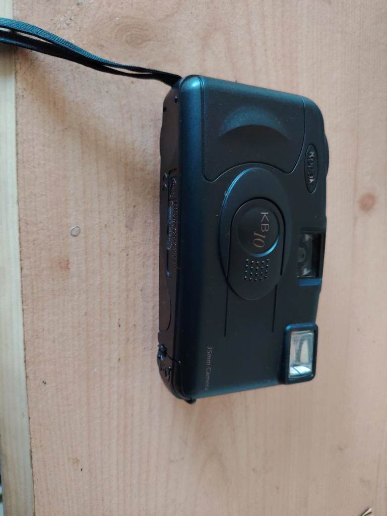Kodak KB10 Film Camera – Good Condition, Black