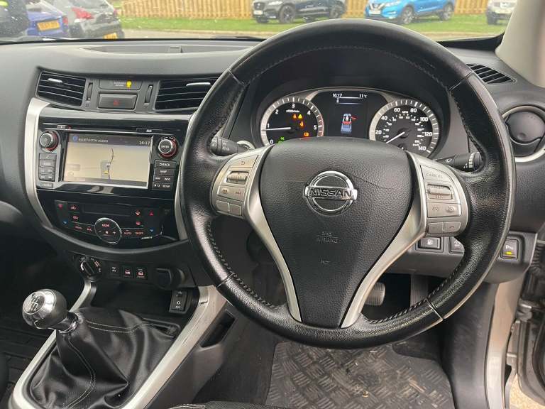 NISSAN NAVARA 2.3 dCi Off-Roader AT32 2019