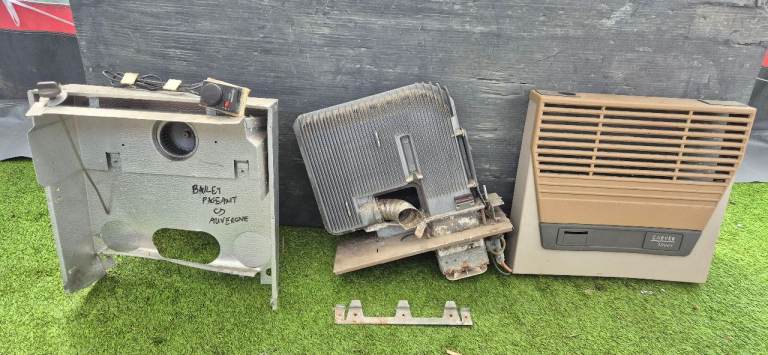 CARVER 3000S TRUMAVENT gas heater for camper caravan motorhome.