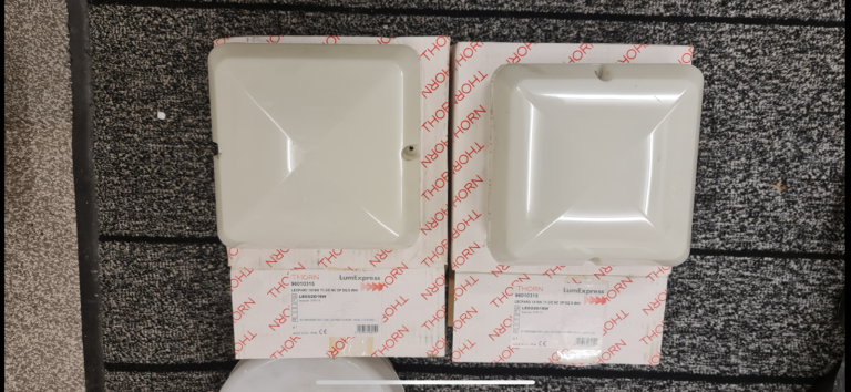 Outdoor Bulkhead lights brand new 