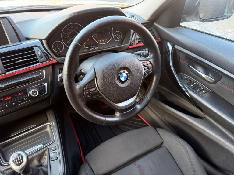 2013 BMW 3 Series 320i Sport 4dr SALOON Petrol Manual