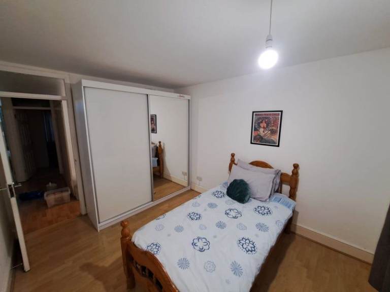 BRIGHT DOUBLE ROOM TO RENT IN FOREST GATE - AVAILABLE NOW 🏠