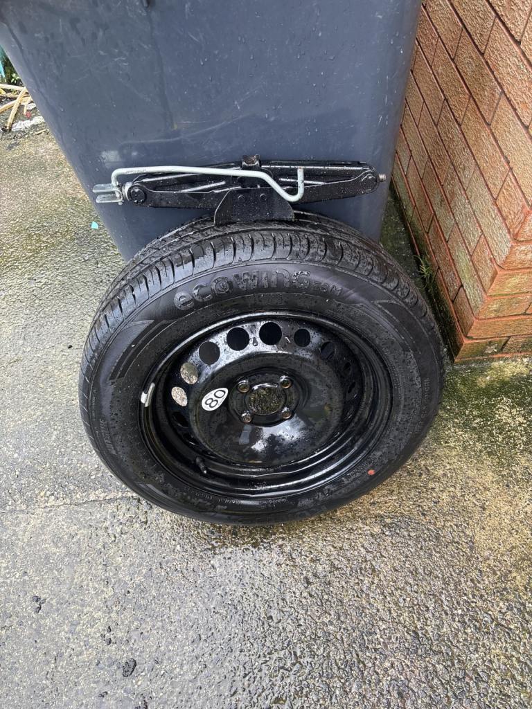 4x100 Renault/Dacia spare wheel + jack