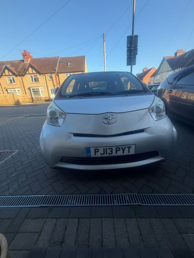 Toyota, IQ, Hatchback, 2013, Manual, 998 (cc), 3 doors