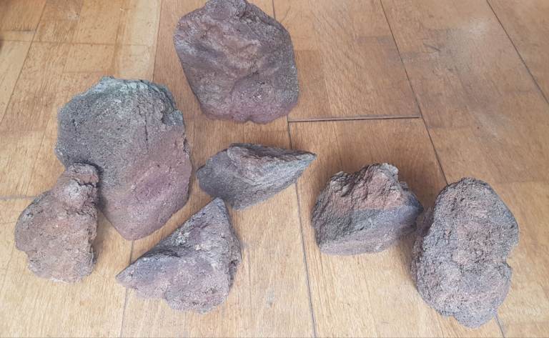 7 Aquarium Lava Rocks ~6.7kg - Aquarium Natural Ornaments