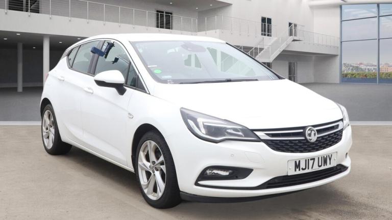 FINANCE AVAILABLE 2017 VAUXHALL ASTRA 1.6 CDTi ecoTEC BlueInjection SRi LONG MOT