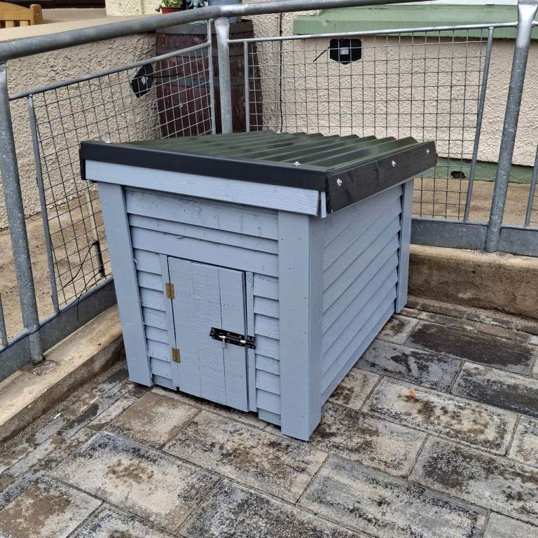 Dog box kennel 