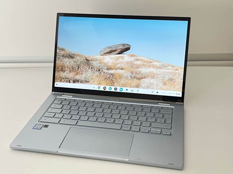 ASUS Chromebook Flip C433T 14" 1080p 2-in-1 convertible laptop / tablet / android