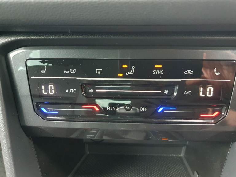 2022 (71) Volkswagen Active 1.5 Tsi - Full Service History - 1 Owner