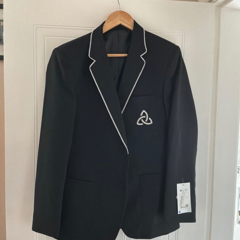 Laurus Ryecroft Droylsden Boys Uniform, new and used from a smoke and pet free home various 