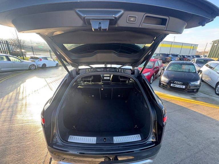 2018 Land Rover Range Rover Velar 2.0 D180 R-Dynamic SE 5dr Auto ESTATE DIESEL Automatic