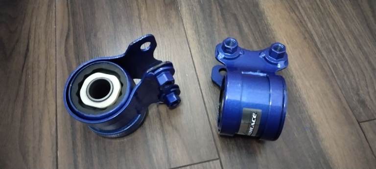 Ford Focus MK2 front lower arm hardened bushes brand-new (Welcome offering)