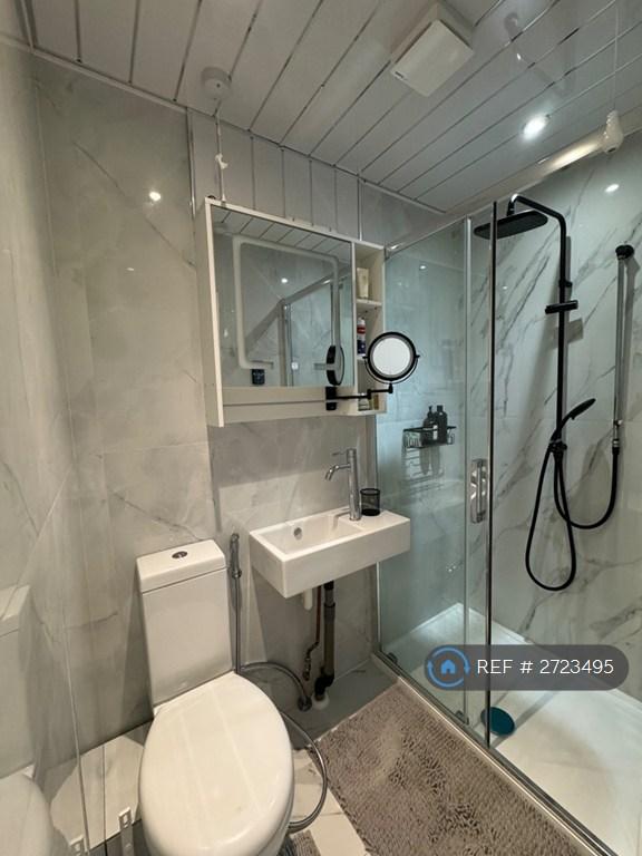 1 bedroom flat in Gaywood Street, London, SE1 (1 bed) (#2723495)