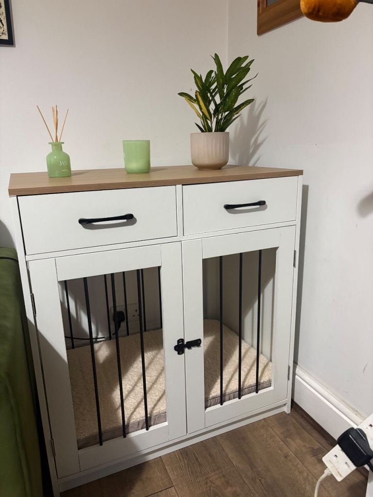 Furniture dog crate/cage 