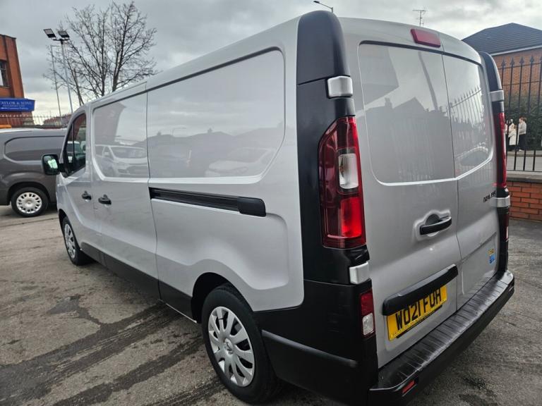 2021 Renault Trafic LL30 BUSINESS ENERGY DCI LWB  * AIRCON * CHAIN DRIVEN * Panel Van Diesel Manual