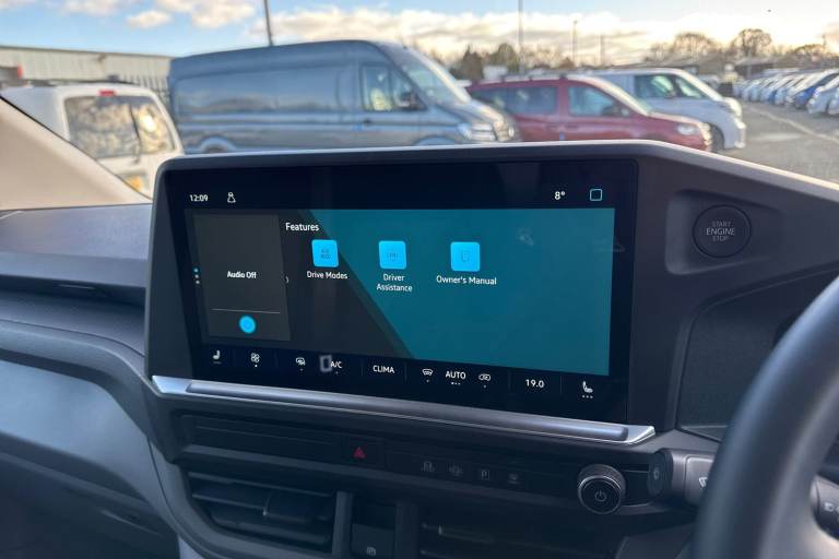 2025 Volkswagen Transporter 2.0 TDI T28 Commerce Pro FWD SWB Euro 6 (s/s) 5dr Van DIESEL Manual