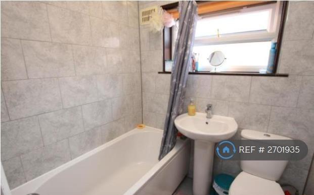 3 bedroom house in Tower Road, Rugby, CV22 (3 bed) (#2701935)