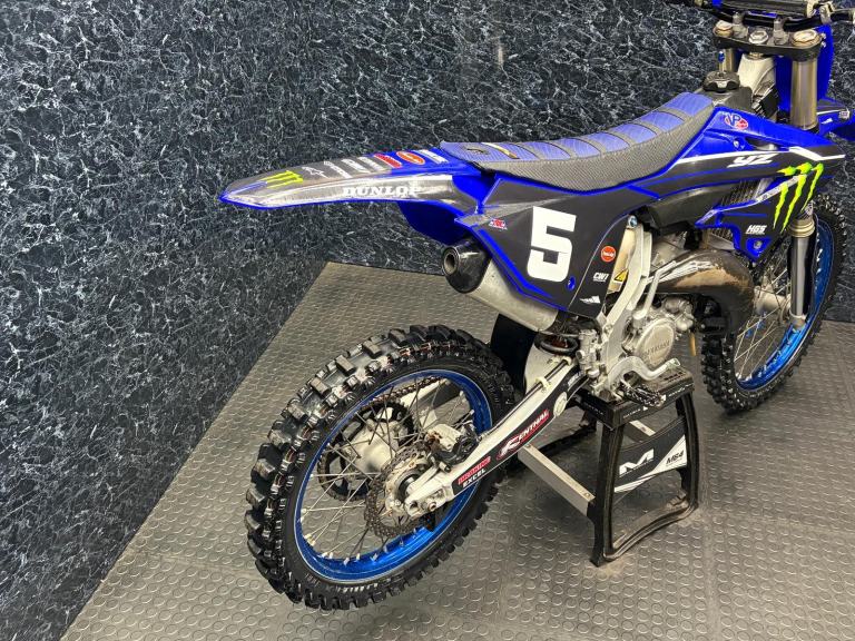 Yamaha YZ 125 2023 ( MX / MOTOCROSS / ENDURO ) @ AJ TRADING