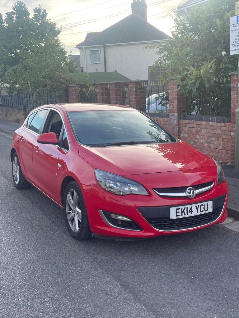 Vauxhall, ASTRA, Hatchback, 2014, Manual, 1686 (cc), 5 doors