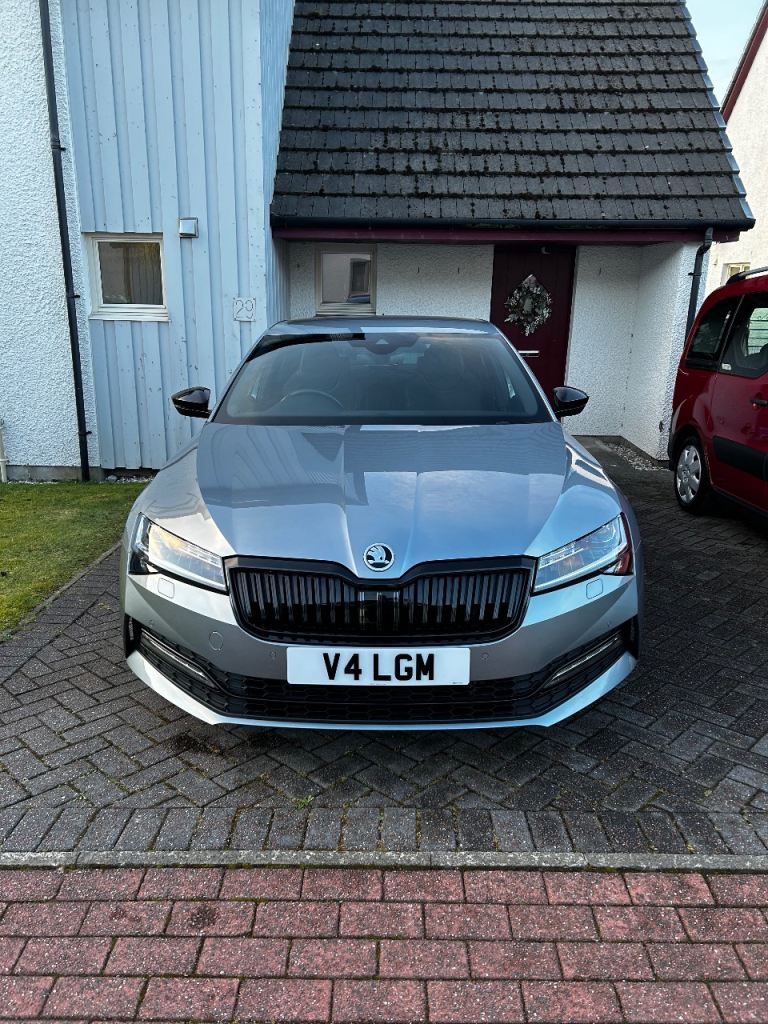 ŠKODA SUPERB SPORTLINE 2.0 TSI DSG GF21 YMT