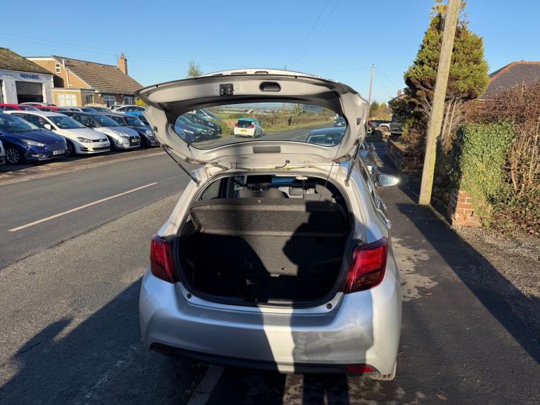 2015 Toyota Yaris 1.33 VVT-i Icon 5dr HATCHBACK Petrol Manual