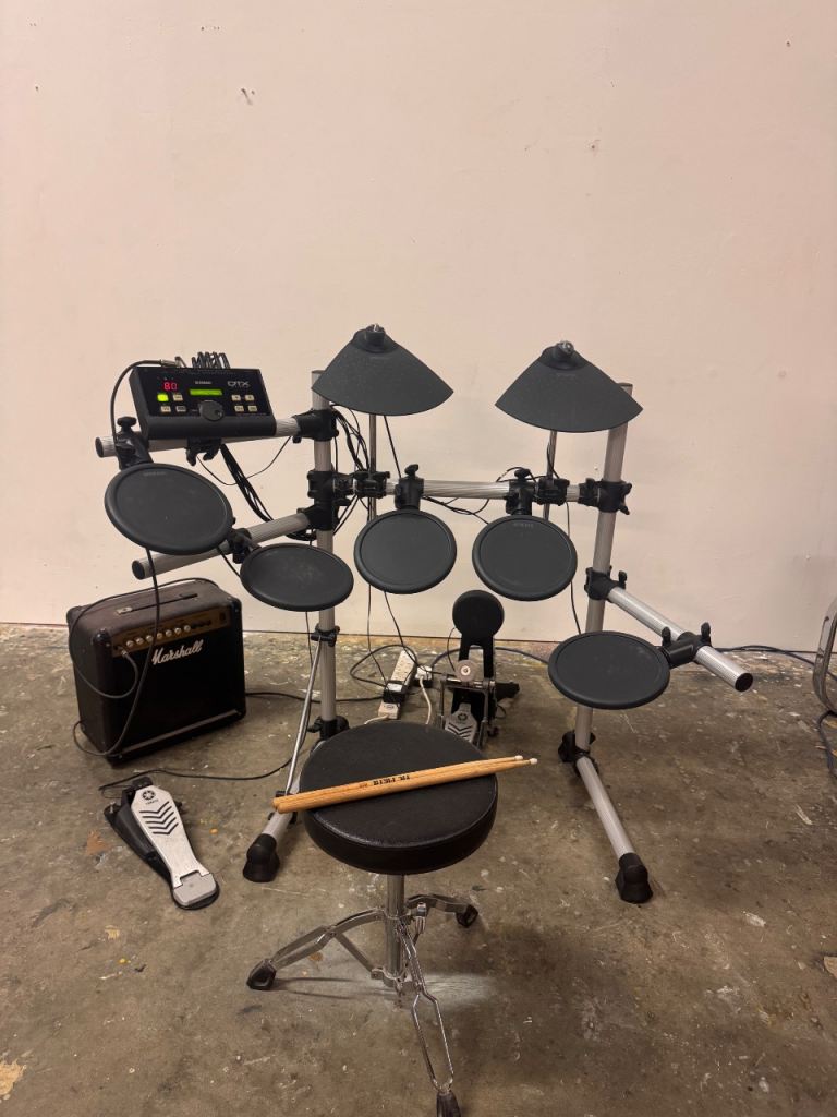 Yamaha DTX 500 electric drum kit