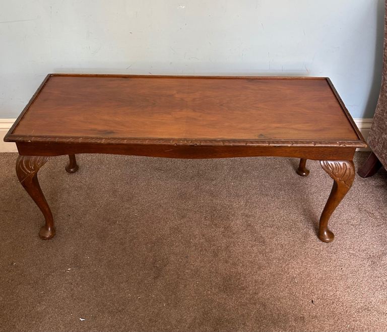 Vintage Queen Anne Style Wooden Coffee Table Carved Detail H17.5in/44cm W41in/104cm D17.5in/44cmJ311