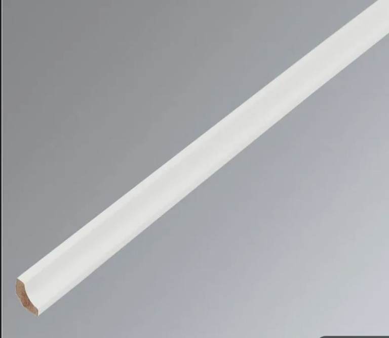 NEW Pack of 20 Lengths White Scotia Beading . 2.4 metres long .