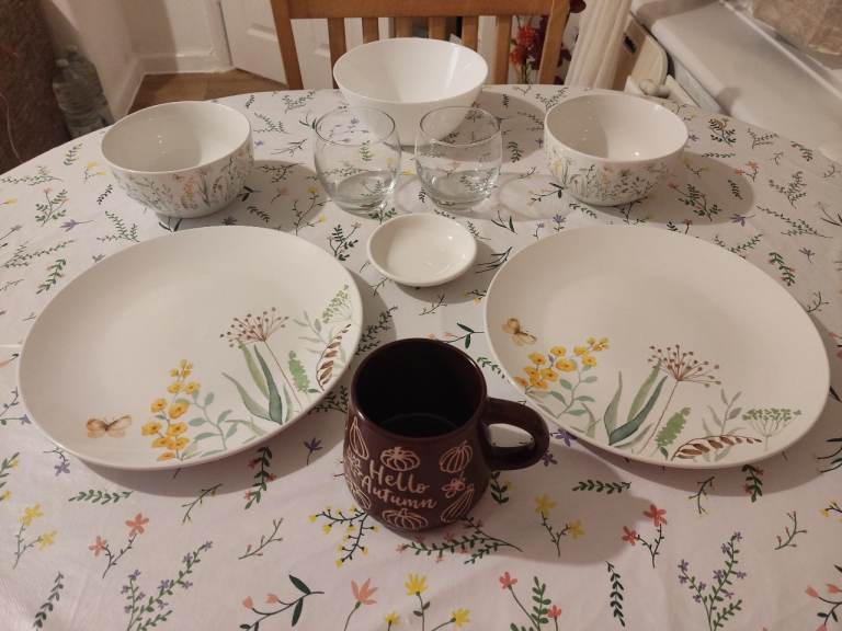 Lovely dinner set 💝