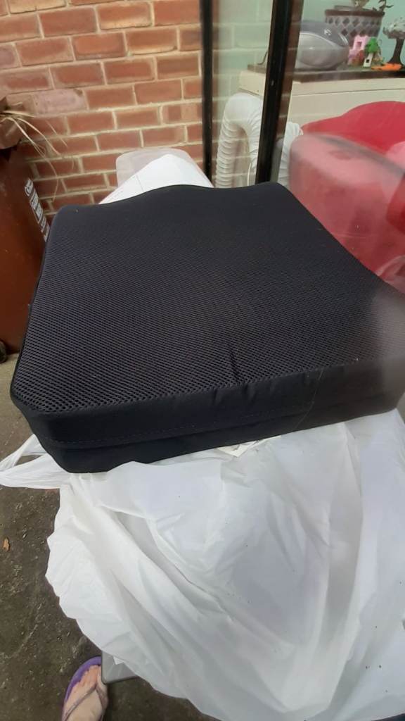Wheelchair cushion deep pressure relieving 