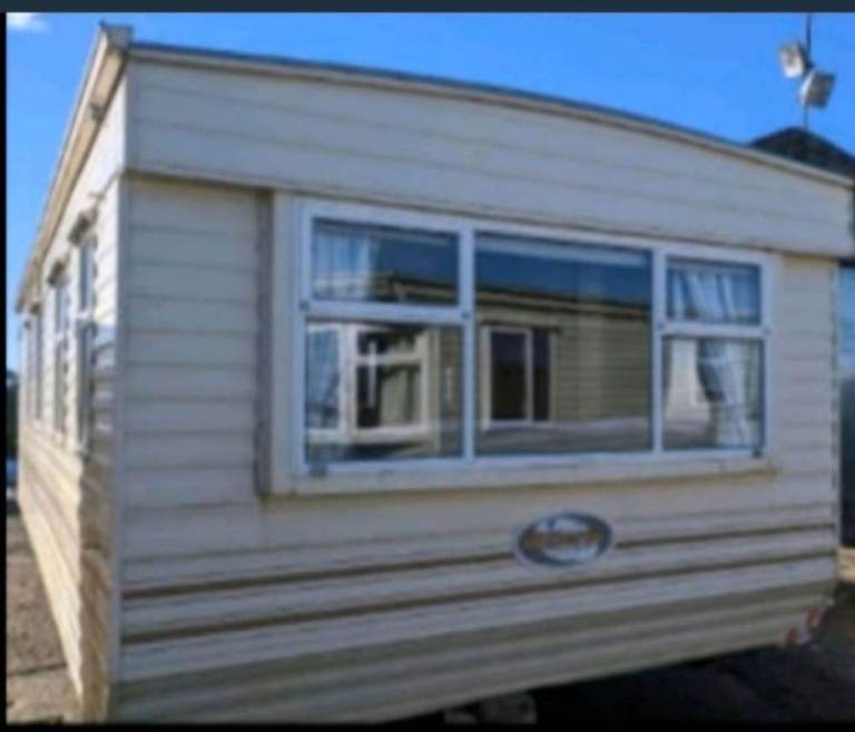 Lovely 2 bedroom full furnished static caravans