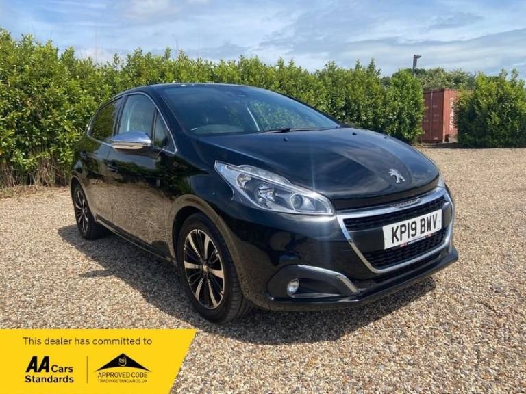2019 Peugeot 208 1.2 PureTech 82 Tech Edition 5dr [Start Stop] HATCHBACK PETROL Manual