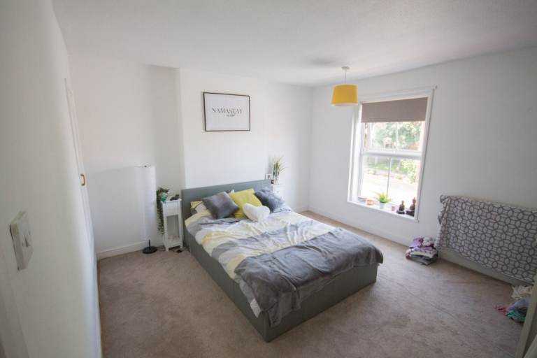 Lovely large two bedroom City Centre end terrace house NR3