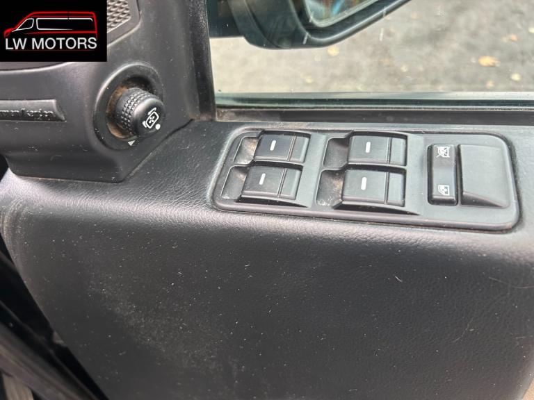 LAND ROVER DISCOVERY XS 5 DOOR COMMERCIAL TD V6 AUTO 2008 58 REG