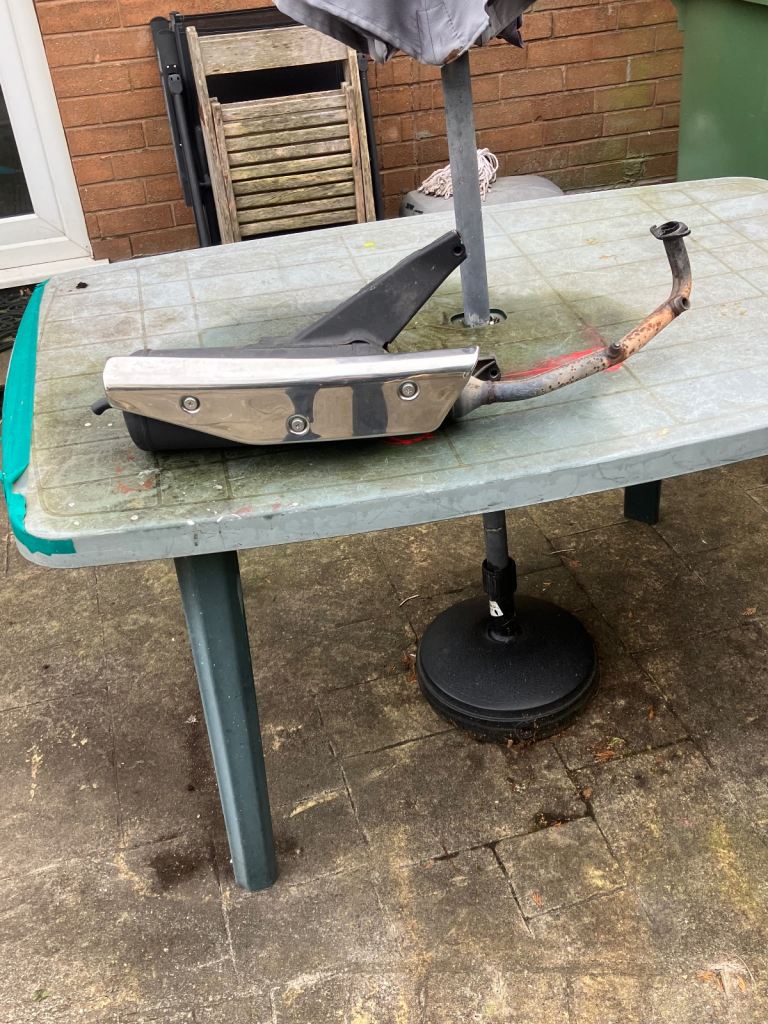 Lambretta v special 125 exhaust 