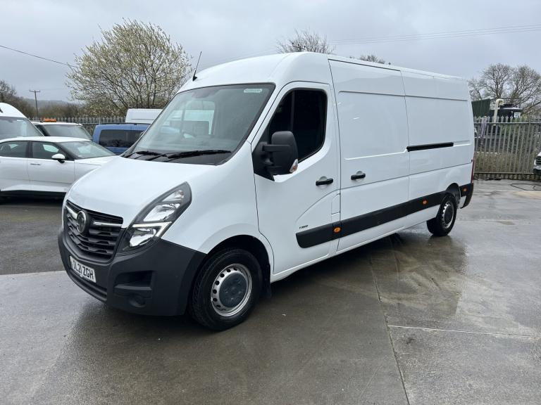 VAUXHALL MOVANO 2.3 CDTi 3500 L3H2 LWB MEDIUM ROOF BiTurbo Edition White Manual