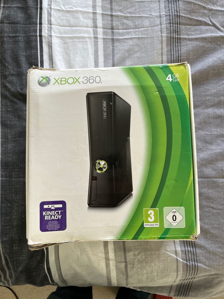 Xbox 360 console (NO CONTROLLER)