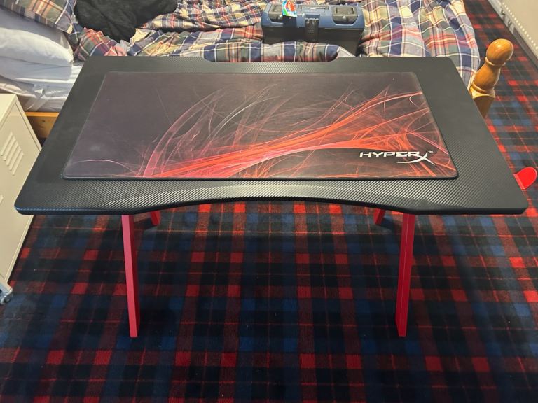 Gaming desk