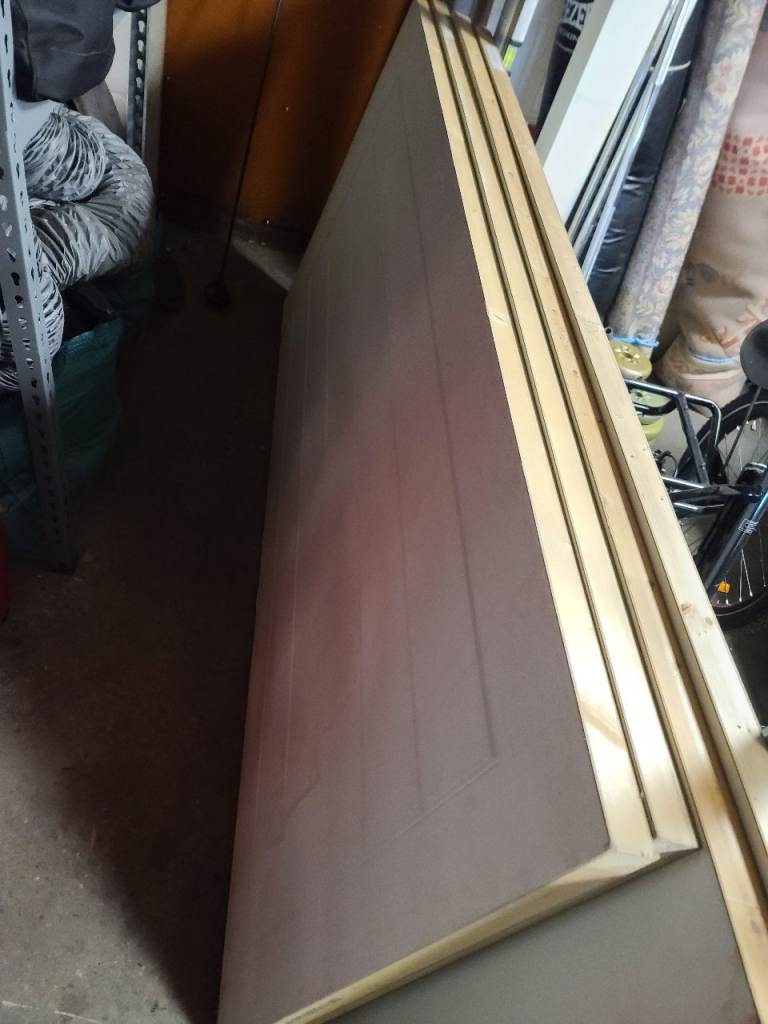 4 Fire doors 