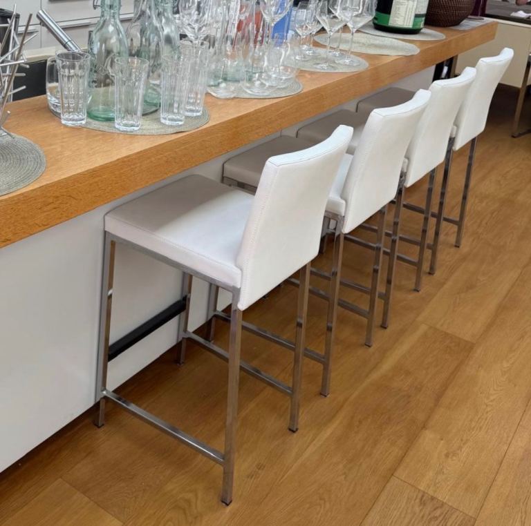  X4 White Leather Kitchen Stools 