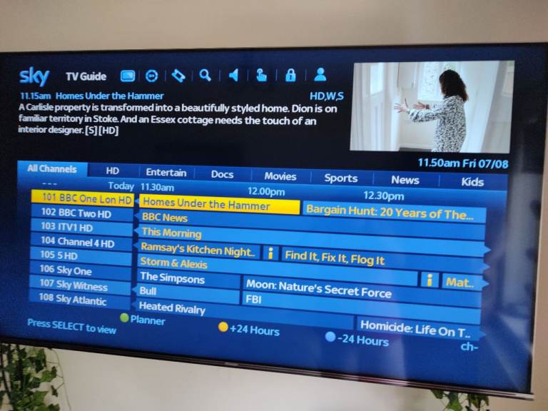 Small sky hd box 