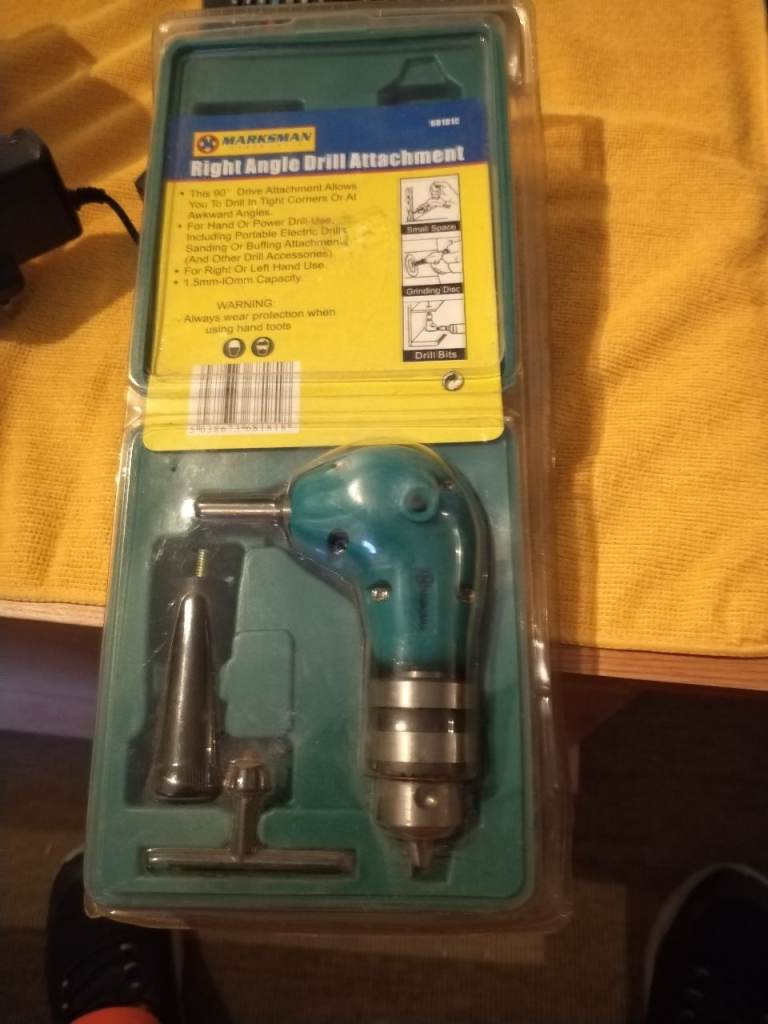 Right angle drill attachment 