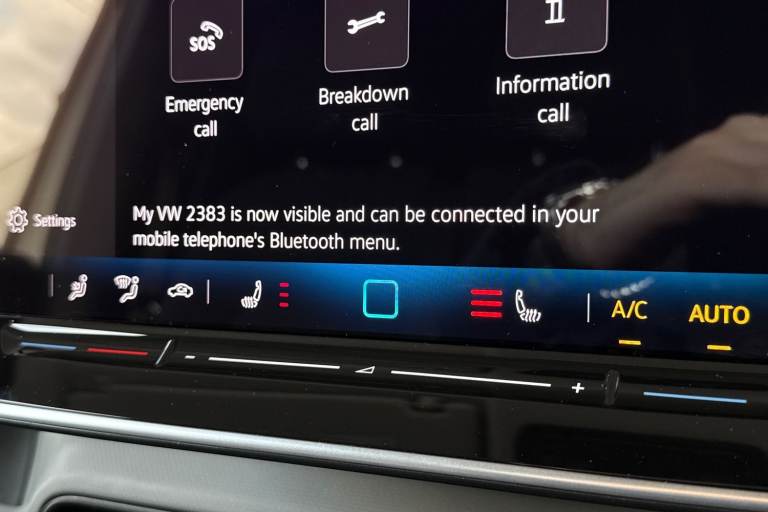 2025 Volkswagen ID. Buzz Cargo 210kW Commerce 79kWh Auto Van ELECTRIC Automatic